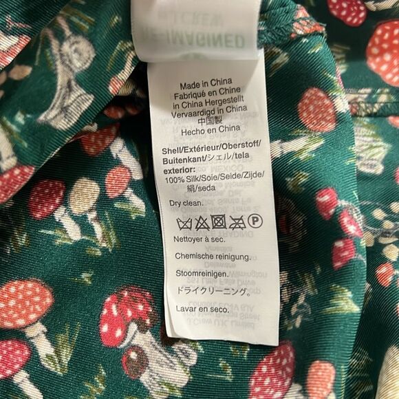 J. Crew Womens 100% Silk Blouse Mushroom Ruffle Collar Preppy Size Medium - Picture 8 of 10